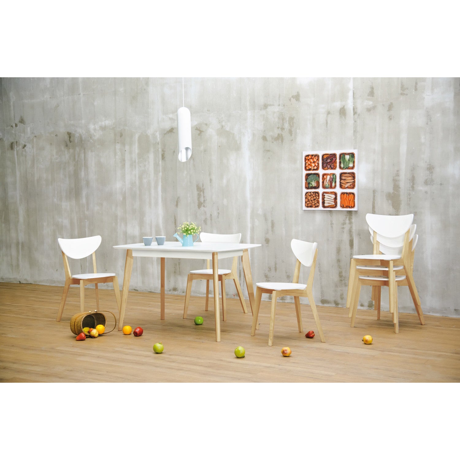 1 Table + 4 ChairsNaida & Charmant Dining Set