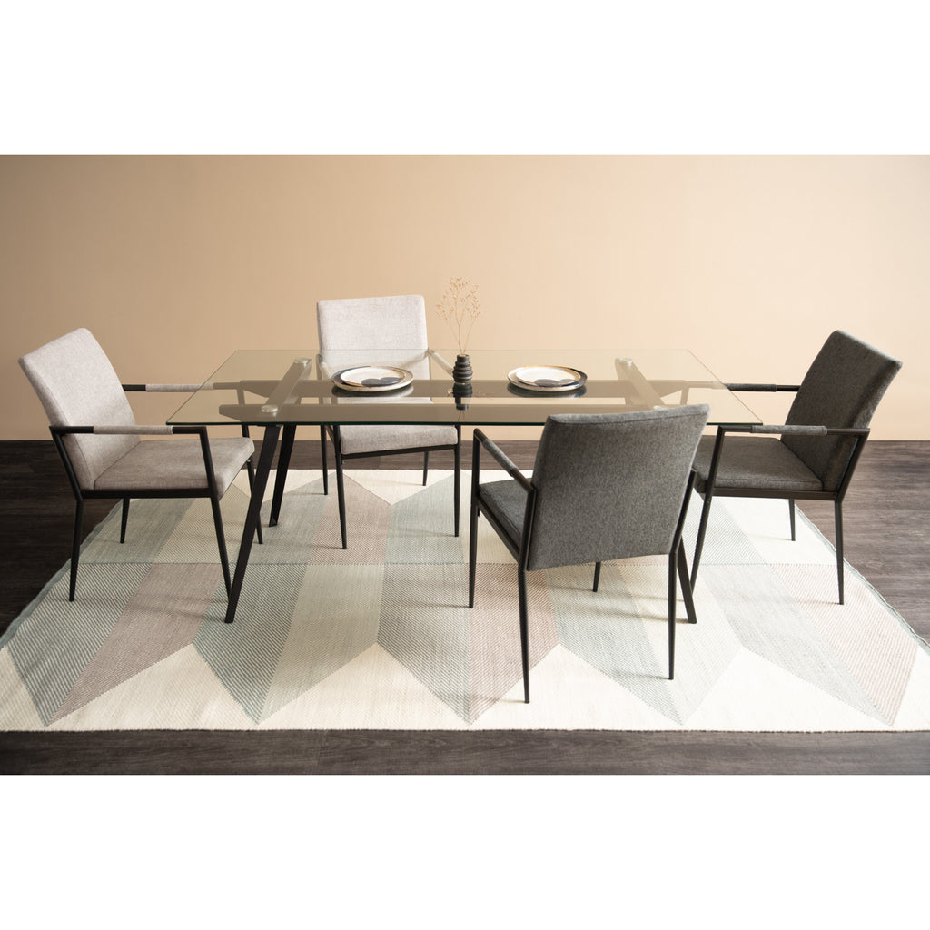 1+4 ARCHIE DINING TABLE WITH FERMA DINING CHAIR