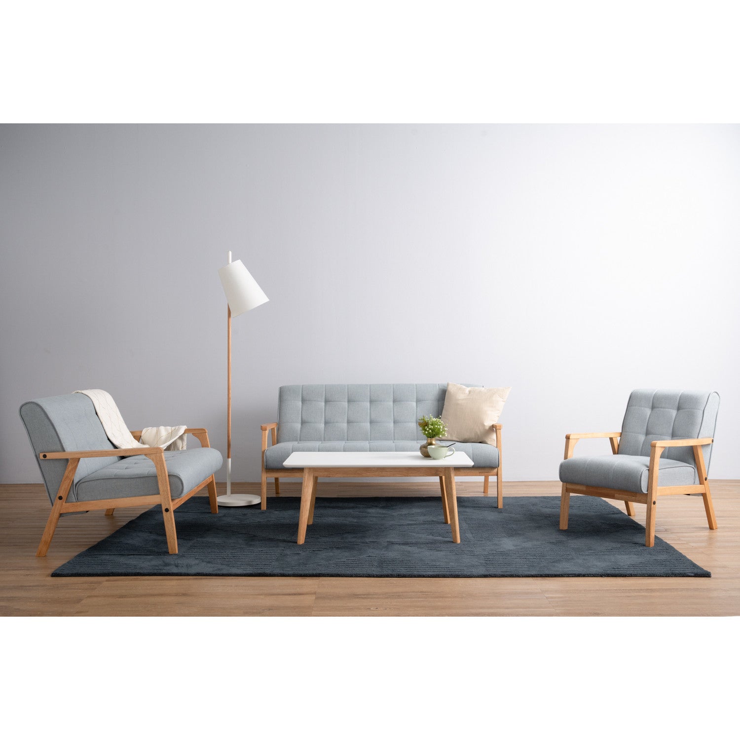 Aimon coffee table in Natural colour leg, White lacquered colour top.