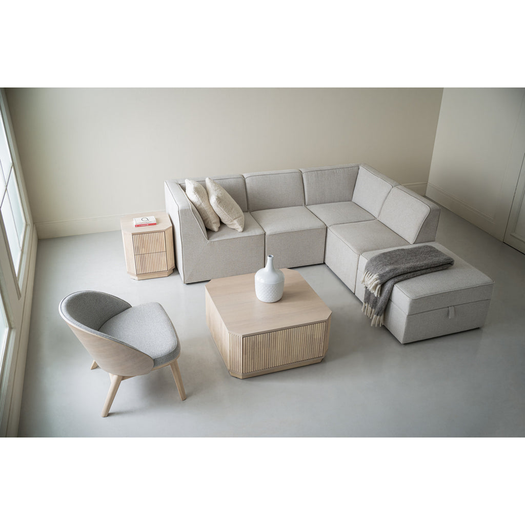 Traverese corner unit in Black colour leg, White colour Chenille fabric