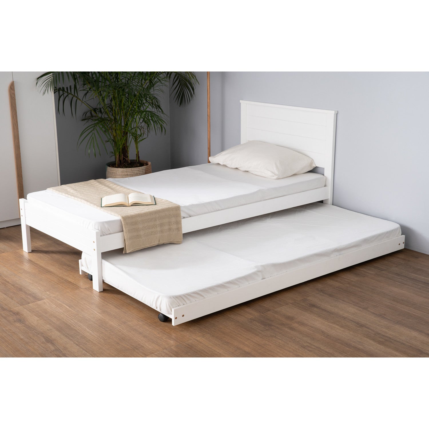 Brandi single bed in White colour