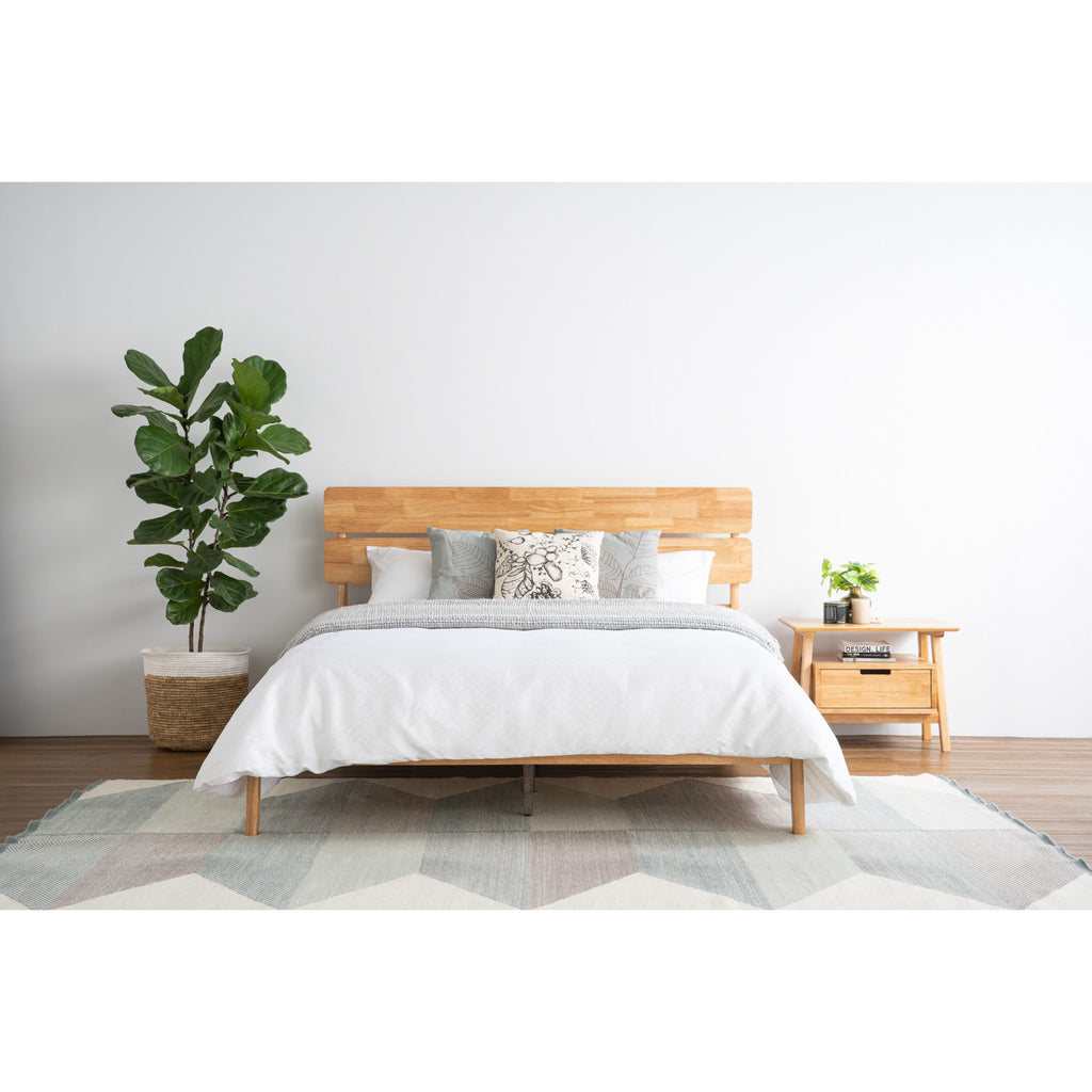 Seattle Queen bed in Natural colour (Fit mattress: 1530mm x 1930mm).