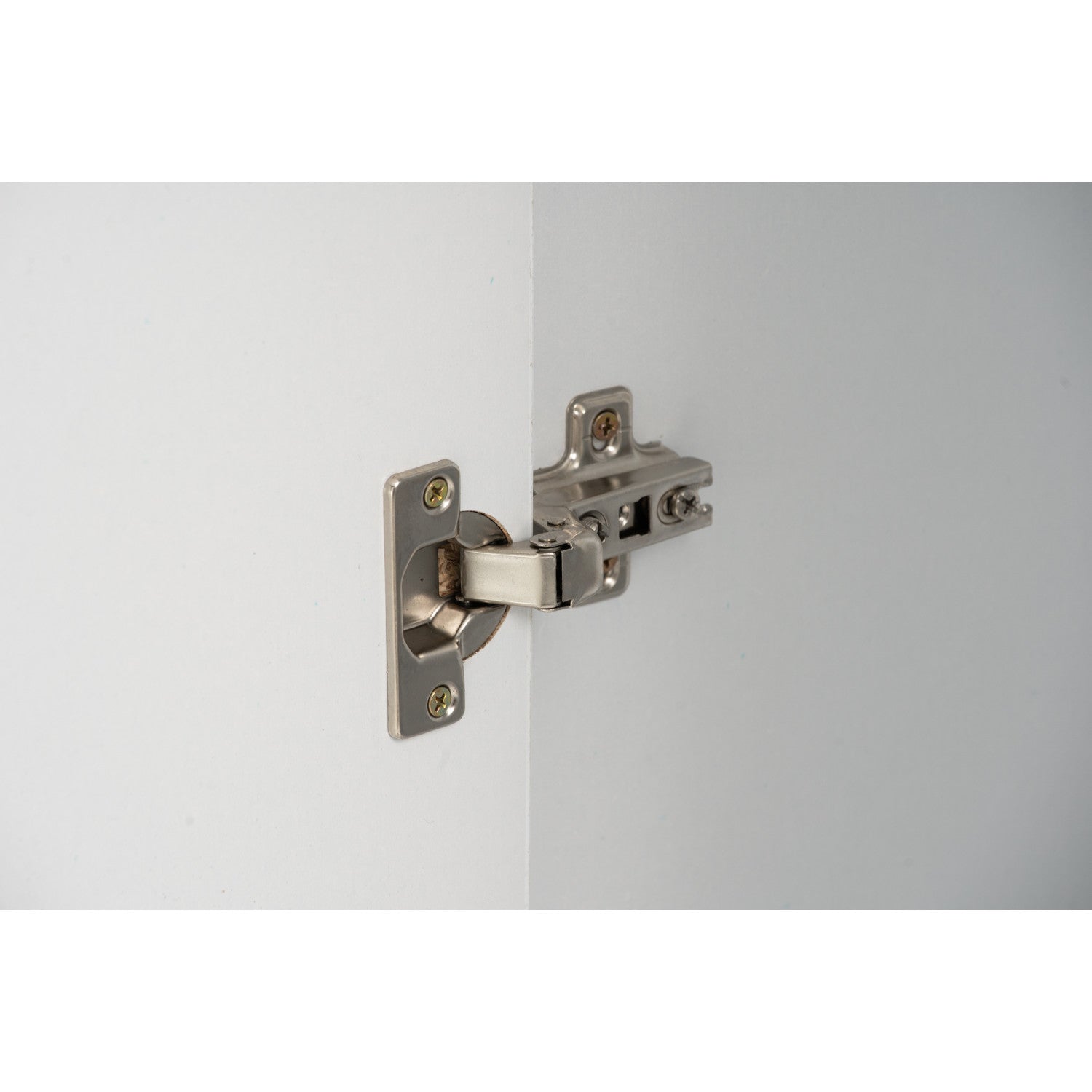 Mando 3 door wardrobe in White colour body, Oak colour handle (MB Paper)