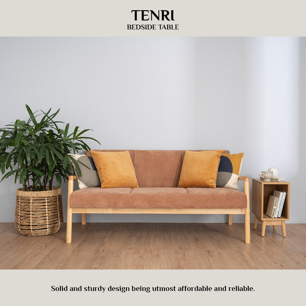 Tenri bedside table with 1 drawer in Natural colour.
