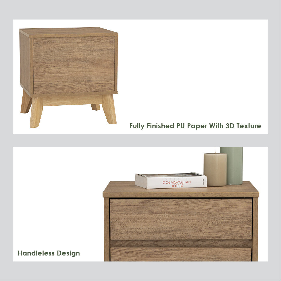 Hirado side table in Natural colour leg, Oak colour top.
