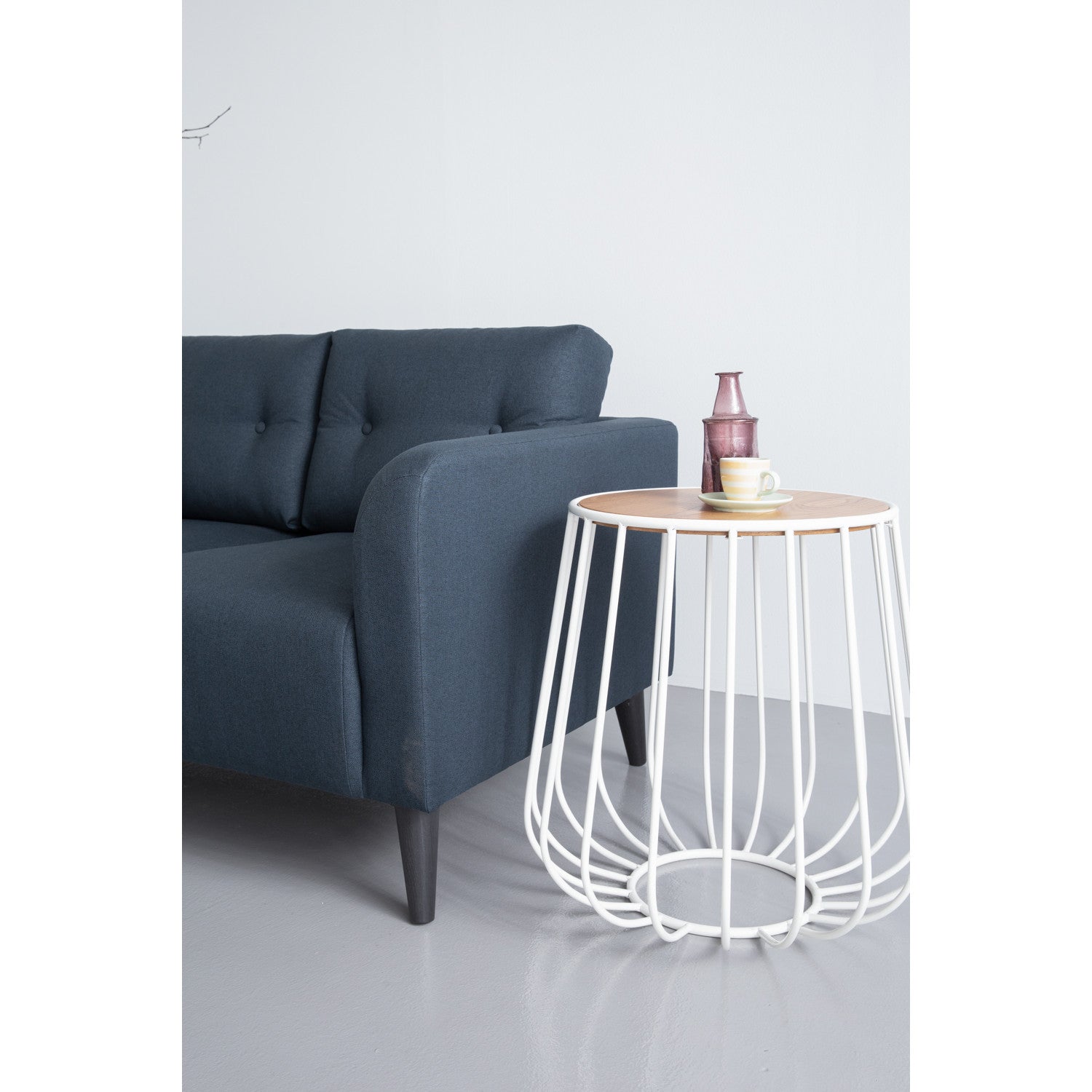 Gabbia round side table in Natural colour top, Matt White Epoxy leg.